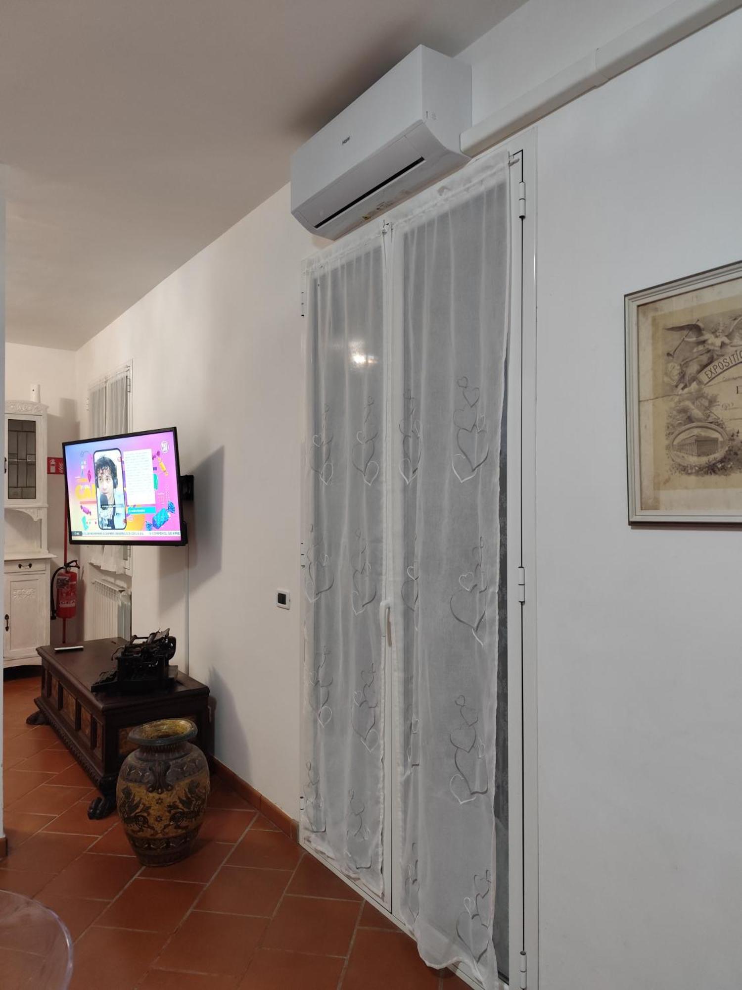 La Casa Di Giada, Appartamento In Villetta Con Aria Condizionata, Wi-Fi E Parcheggio Gratuito Poggi Eksteriør bilde